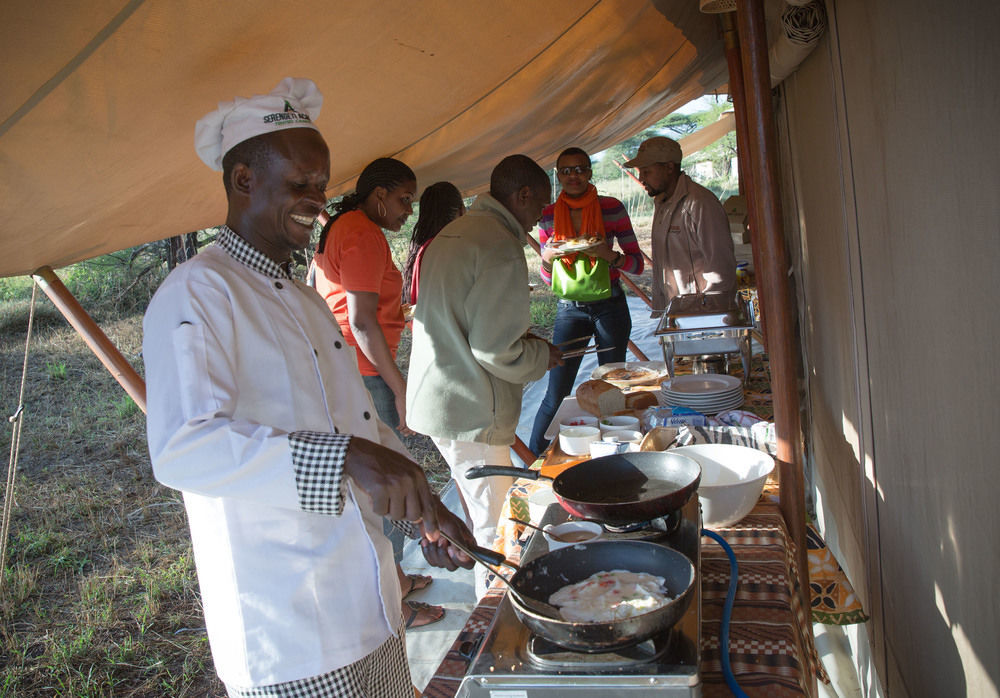 Serengeti Acacia Central Camp Hotell Exteriör bild